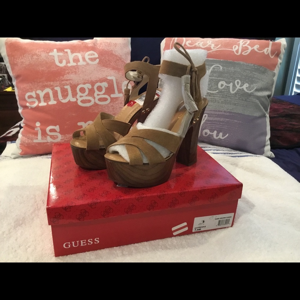 Shoes - Picture 2 of 3